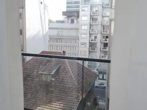 José Hernández 2700