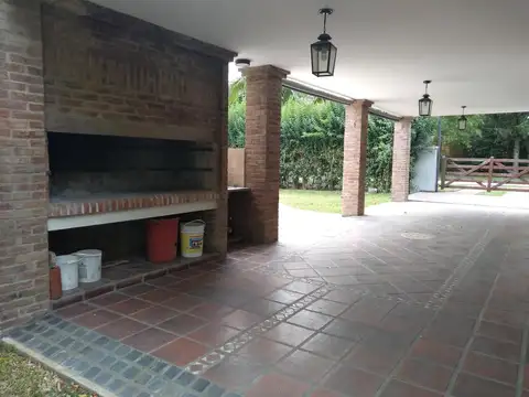 QUINTA VILLA URQUIZA