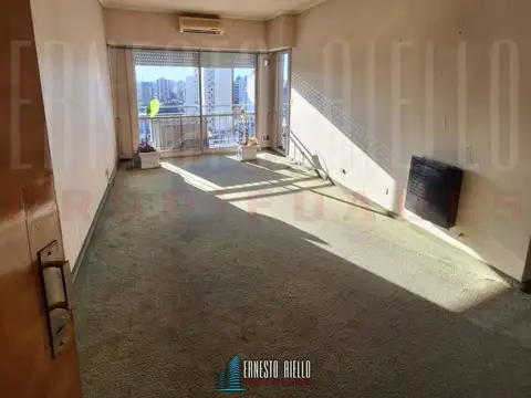 ALQUILER DEPTO 4 AMBIENTES CON BALCON, QUILMES CENTRO.