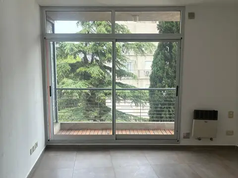 Departamento en alquiler en Villa Devoto  1 AMB C/BALCON  C/FRENTE