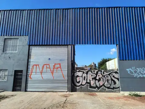 Galpon en Alquiler 22  mts Frente