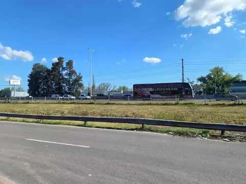 Galpón en  Alquiler en Moreno