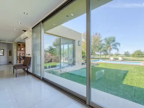 VENTA CASA  EL NACIONAL VISTA AL GOLF APTA CREDITO