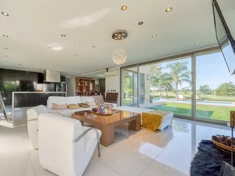 VENTA CASA  EL NACIONAL VISTA AL GOLF APTA CREDITO