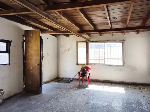 Casa 2 ambientes con 2 baños