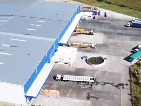Alquiler Galpón de 4200 M2 sobre Colectora Campana