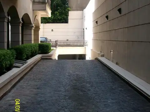 Cochera Venta - San Isidro