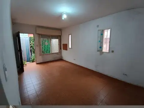 Depto Tipo Casa en Venta en Florida Belgrano/Oeste, USD 124.000