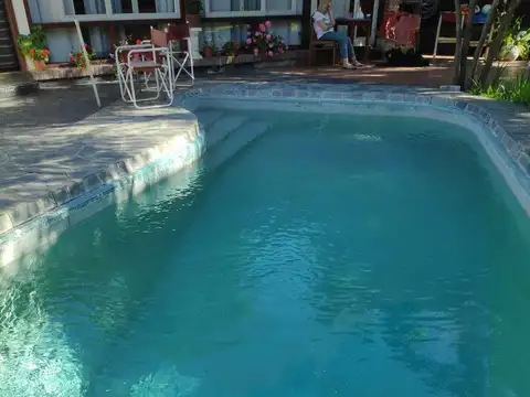 Casa en Venta con 4 cocheras