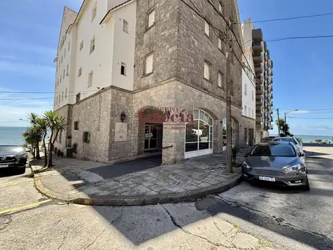 4 Amb, 3 baños edificio señorial Torreon del Monje