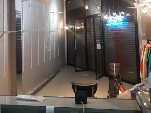 Local en alquiler en Flores