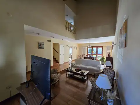 Casa en Venta en General San Martin, USD 339.000