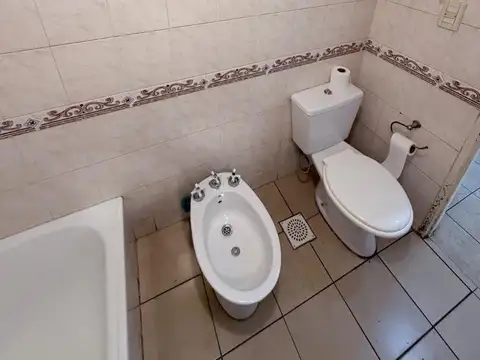 Depto Tipo Casa 2 ambientes con 1 baño