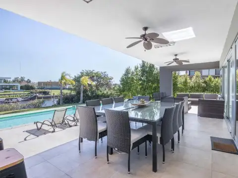 Casa en Venta - Barrio Náutico Albanueva - Villanueva