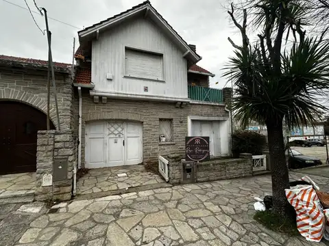 Venta de OPORTUNIDAD CHALET 6 AMBIENTES en Güemes, Mar del Plata