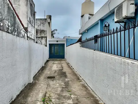 Casa 3 ambientes con 2 baños