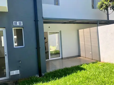 Depto Tipo Casa en Venta con 1 cocheras