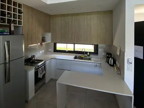 Casa en Alquiler Temporal de 4 dormitorios