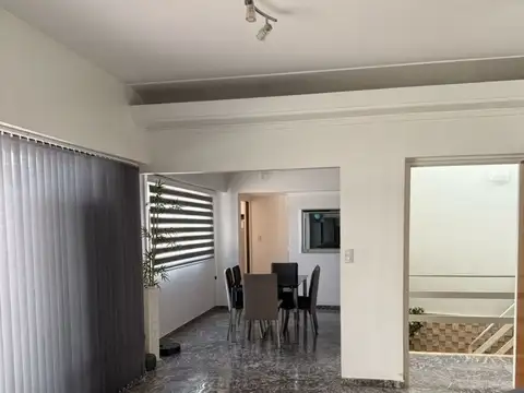 Depto Tipo Casa en Venta con 1 cocheras