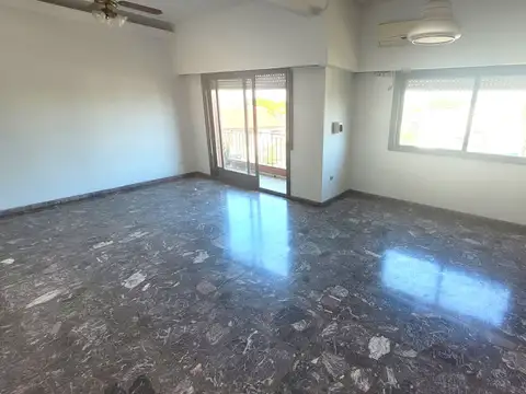 Depto Tipo Casa en Venta 66 años