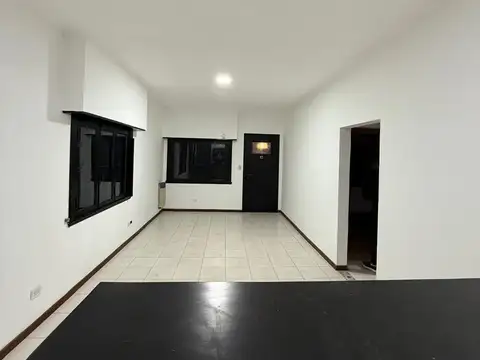 Moderna casa en Los Pinares – Totalmente reciclada, con amplio parque y piscin