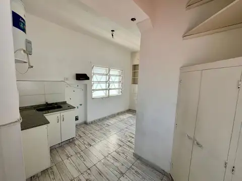 Depto Tipo Casa 2 ambientes con 1 baño