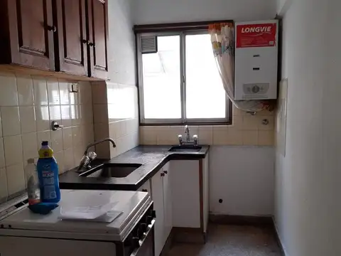 Corrientes al 1700, Piso 04