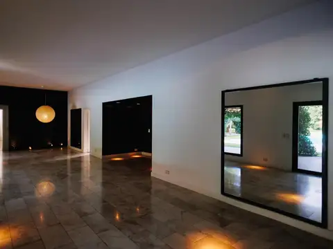 Muy buen sector de parrilla -Teresa Urdapilleta Propiedades