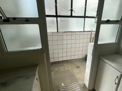 DEPTO SEMIPISO 3 AMB Y DEP AL FTE - CONGRESO