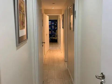 Oficina en Venta con 2 cocheras