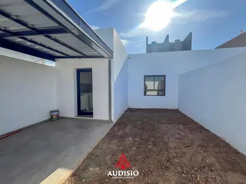 Depto Tipo Casa en Venta con 1 cocheras