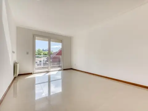 Departamento en Venta en Plaza Mitre, USD 135.000