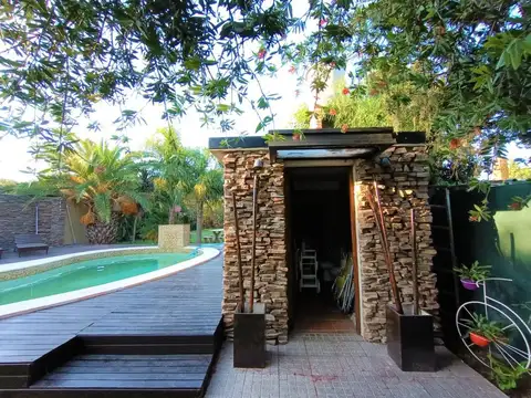 Casa 3 ambientes con 1 baño