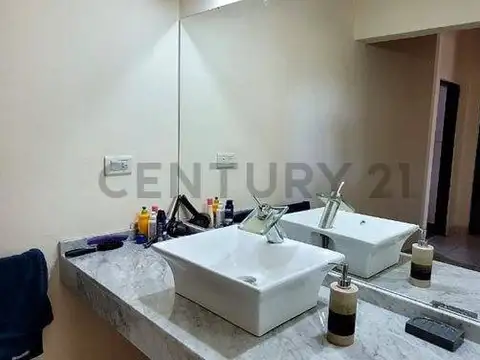 Casa a la Venta 4 Dor ,Pileta, Vista a las Sierras.