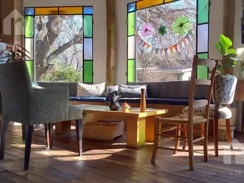 ALQ BIANUAL |  Pintoresca CASA Rustica 3 Dorm Gran Jardin | Barrio Residencial La Bota