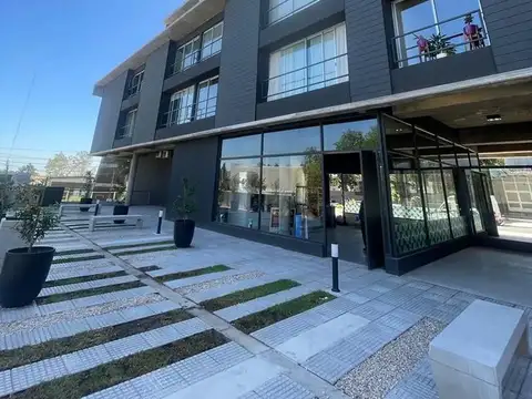 Edificio Art Gallery 100