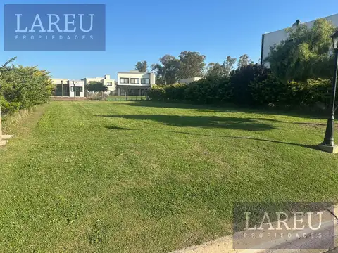 Pilar del Este, Santa Elena