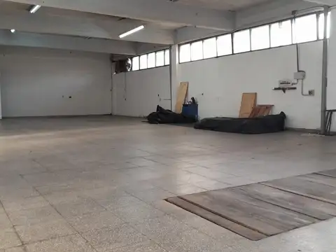 Galpon en Alquiler en Quilmes, USD 2.000