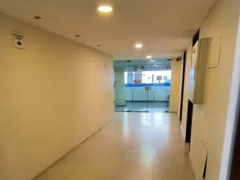 Oficina en Alquiler 50 años