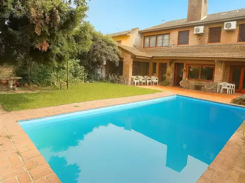 Gran casa en venta a pasos del hipódromo