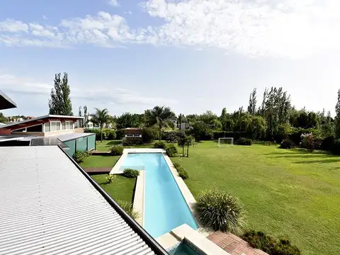 Casa de 3 dormitorios en Hostal del Sol, Fisherton ! Detalles de Jerarquia !