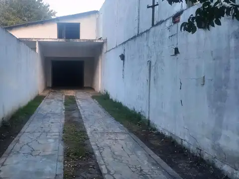 Local en Venta en Villa Santos Tesei, USD 120.000