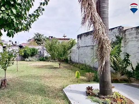 Casa 4 ambientes venta en Morón sur/apto crédito