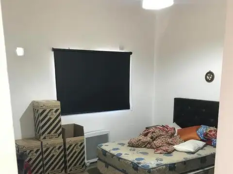 Casa en venta - 2 dormitorios 2 baños - Cochera - 120mts2 - Los Hornos, La Plata