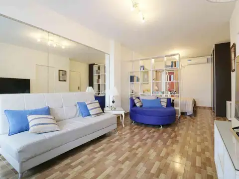 VENTA MONOAMBIENTE DIVISIBLE C/PATIO, RECOLETA.