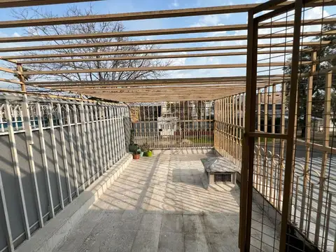 Depto Tipo Casa en Venta de 4 ambientes