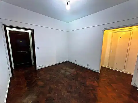 Sanchez de Bustamante al 2200