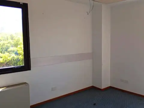 Oficina en Alquiler al Noreste