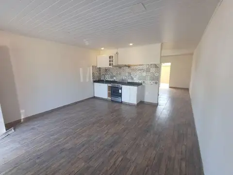 Depto Tipo Casa en Alquiler 1 año