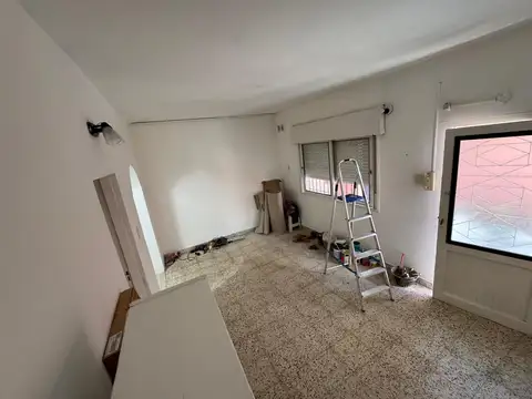 Depto Tipo Casa 2 ambientes con 1 baño